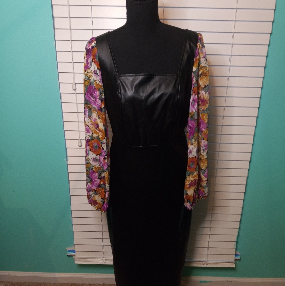 Faux leather dress with flower sleeves Large
